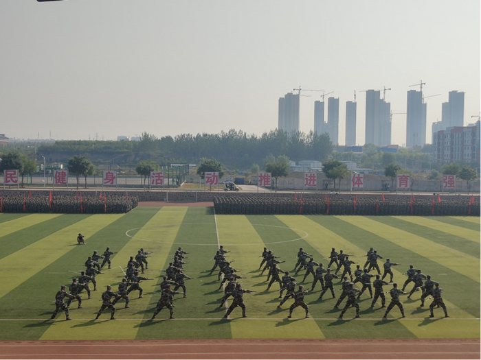 我院举行2019级新生军训总结表彰大会389.png